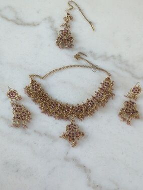 Pakistani Purple Stone Gold Tone Necklace Tikka & Earring Set